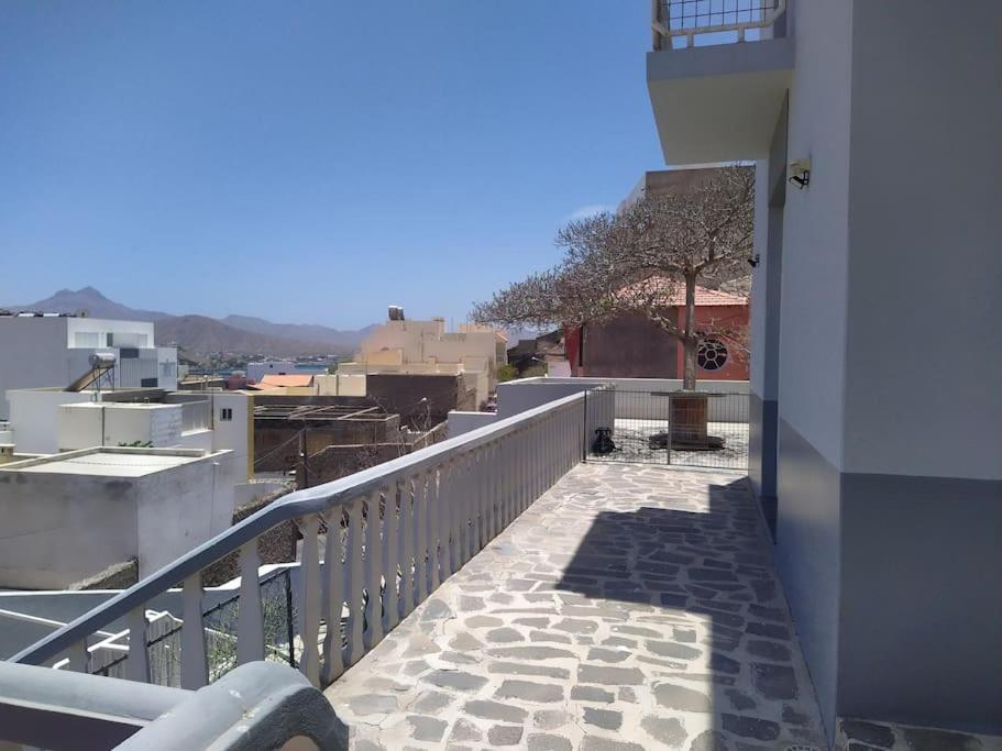 Vivenda Com Patio, No Coracao Do Mindelo别墅 外观 照片