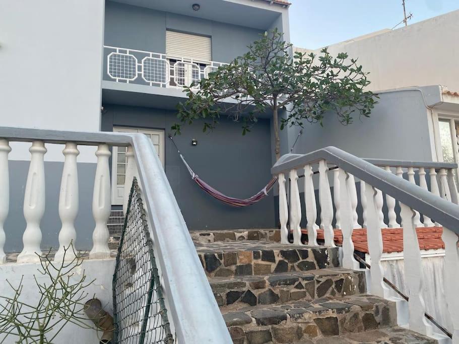 Vivenda Com Patio, No Coracao Do Mindelo别墅 外观 照片