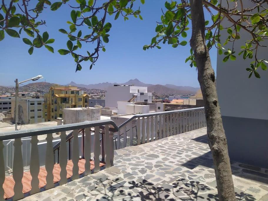 Vivenda Com Patio, No Coracao Do Mindelo别墅 外观 照片